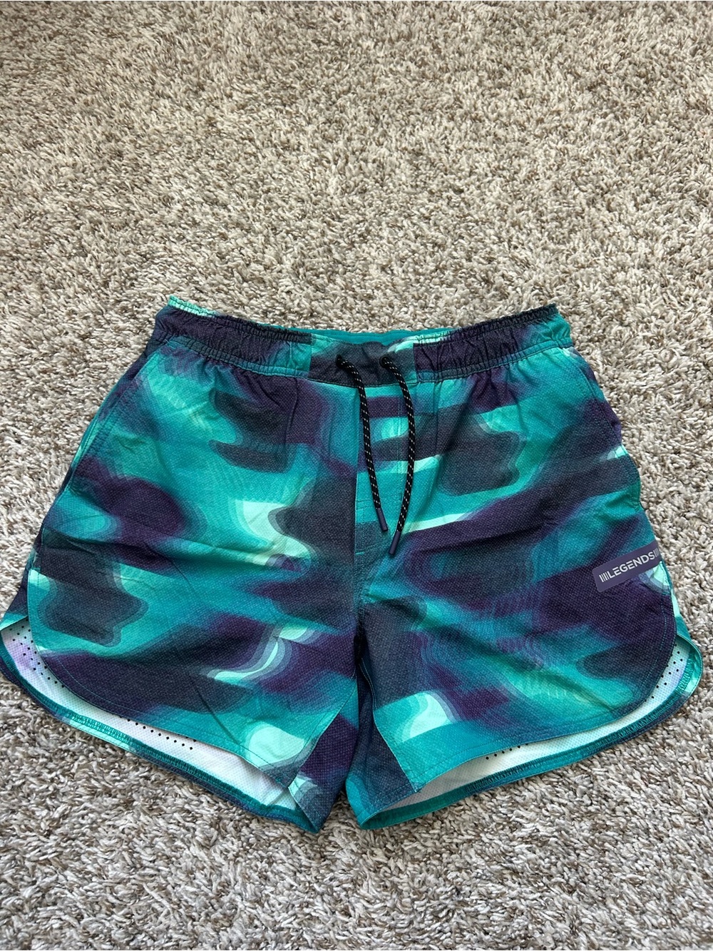 Legends Luka Shorts Mens Medium 5” Liner Abstract Performance Workout Running